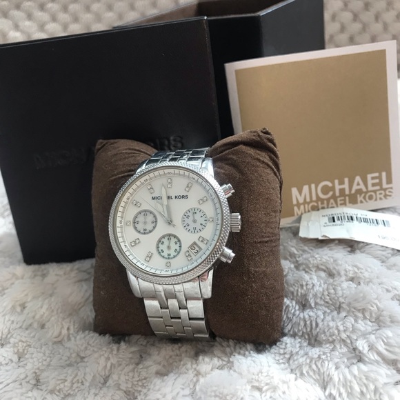 Michael Kors Chronograph Mother of Pearl Watch - Picture 2 of 8